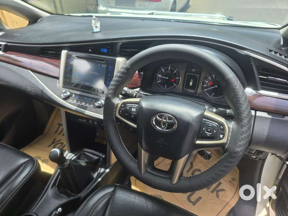 Toyota Innova Crysta 2.4 Z 7 Str, 2016, Diesel