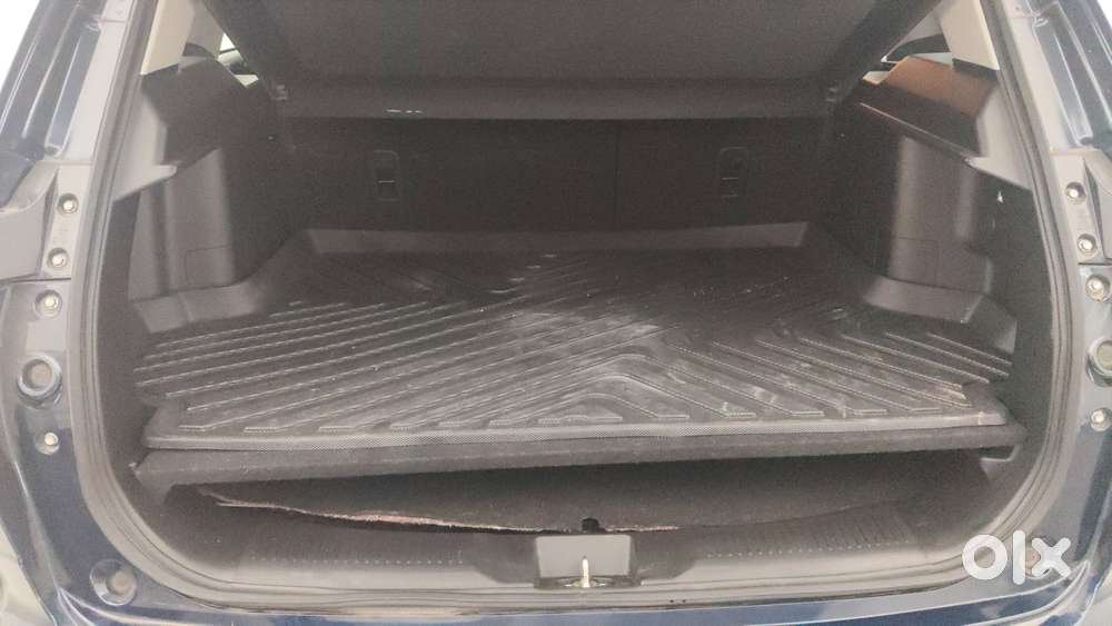 Maruti Suzuki Grand Vitara 1.5 Alpha Plus Intelligent Hybrid Ecvt, 2..