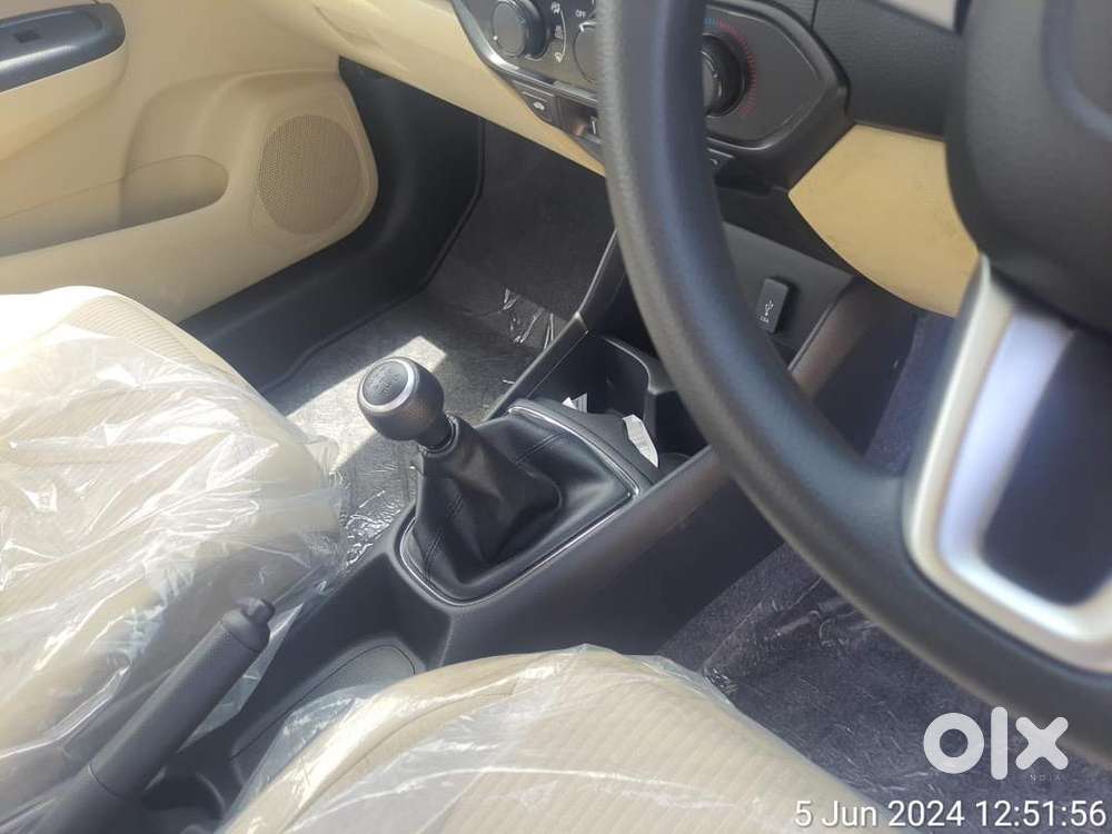 Honda Amaze 2024 Petrol 35000 Km Driven