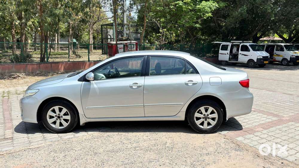 Toyota Corolla Altis Vl, 2011, Petrol