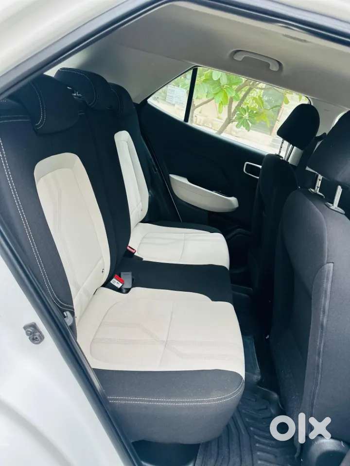Hyundai Venue 1.5 S (o) Crdi, 2024, Diesel