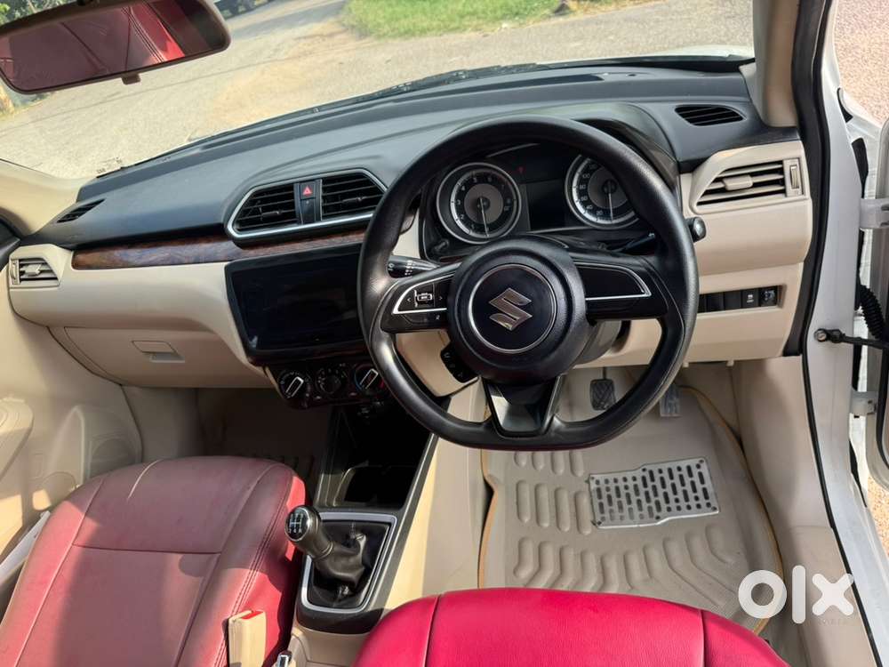 Maruti Suzuki Dzire 2023 Petrol 27200km Driven