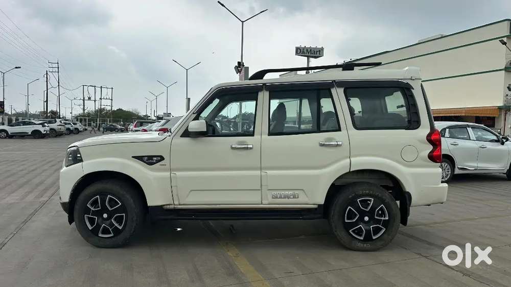 Mahindra Scorpio S5