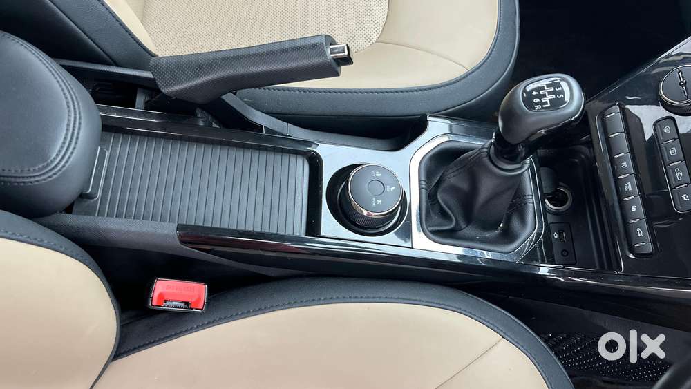 Tata Nexon 1.2 Revotron Xz Plus Premium, 2022, Petrol