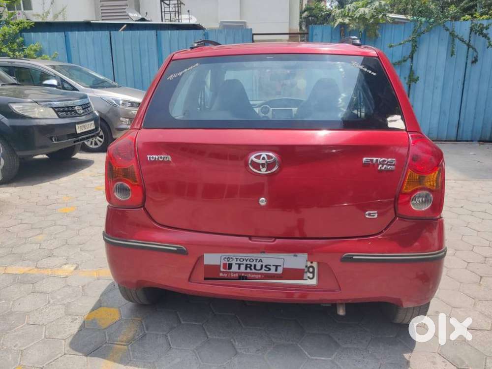 Toyota Etios Liva 2011-2012 G, 2011, Petrol