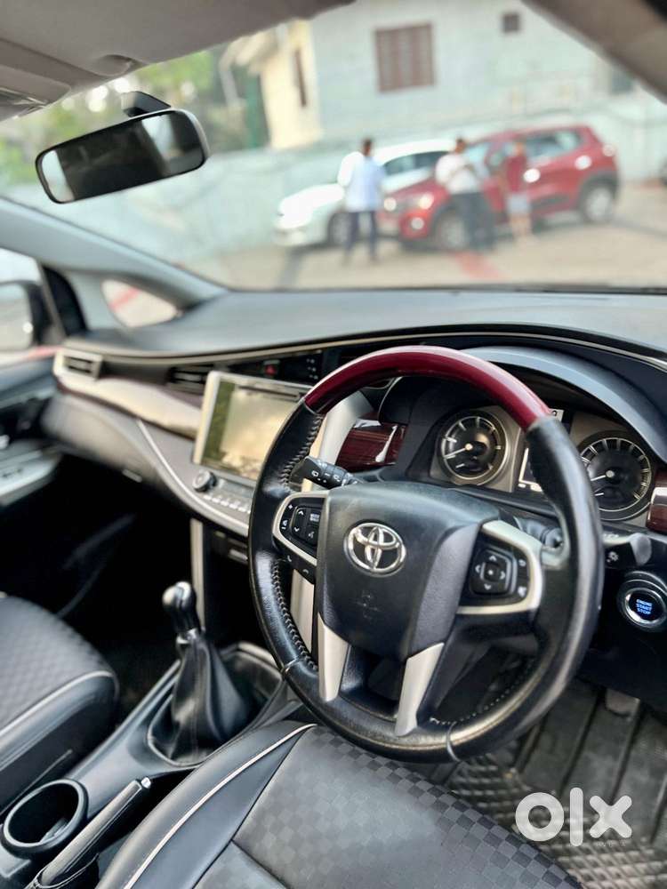 Toyota Innova Crysta 2.4 V, 2018, Diesel