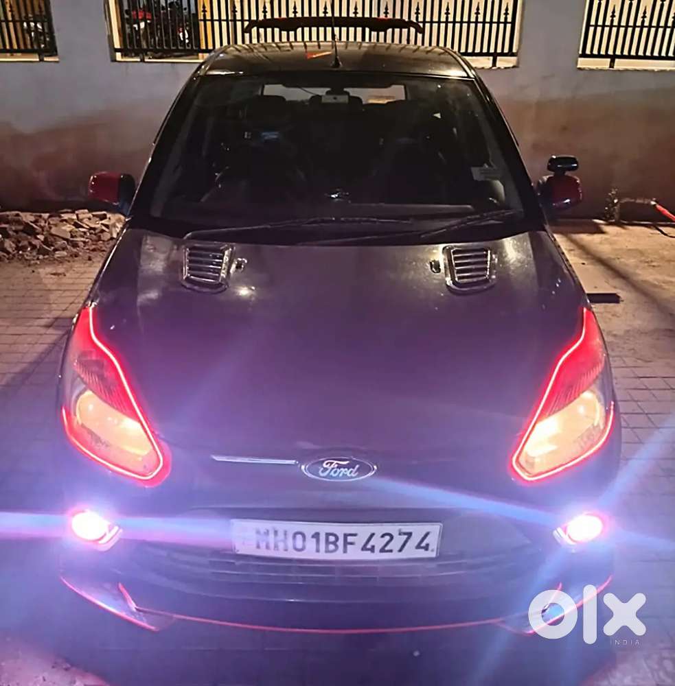 Diesel Titanium Ford Figo - 22 Milage