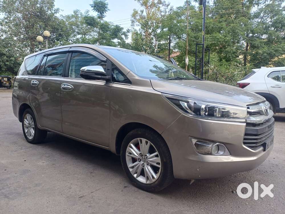 Toyota Innova Crysta Touring Sport 2.4 Mt, 2017, Diesel
