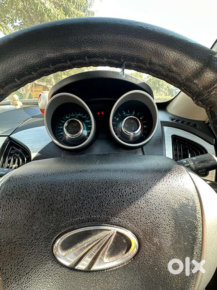 Mahindra Xuv500 2015 Diesel Well Maintained