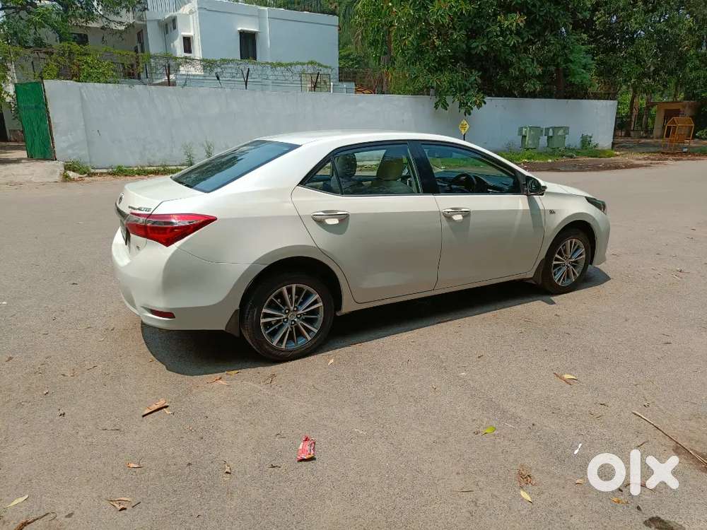 Corolla Altis 2015 Gl Top Variant Petrol