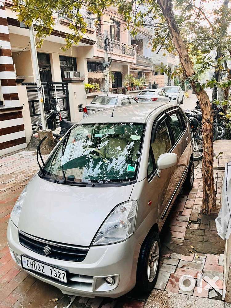 Alloy Wheel,system, Center Locking,power Window,power Steering,