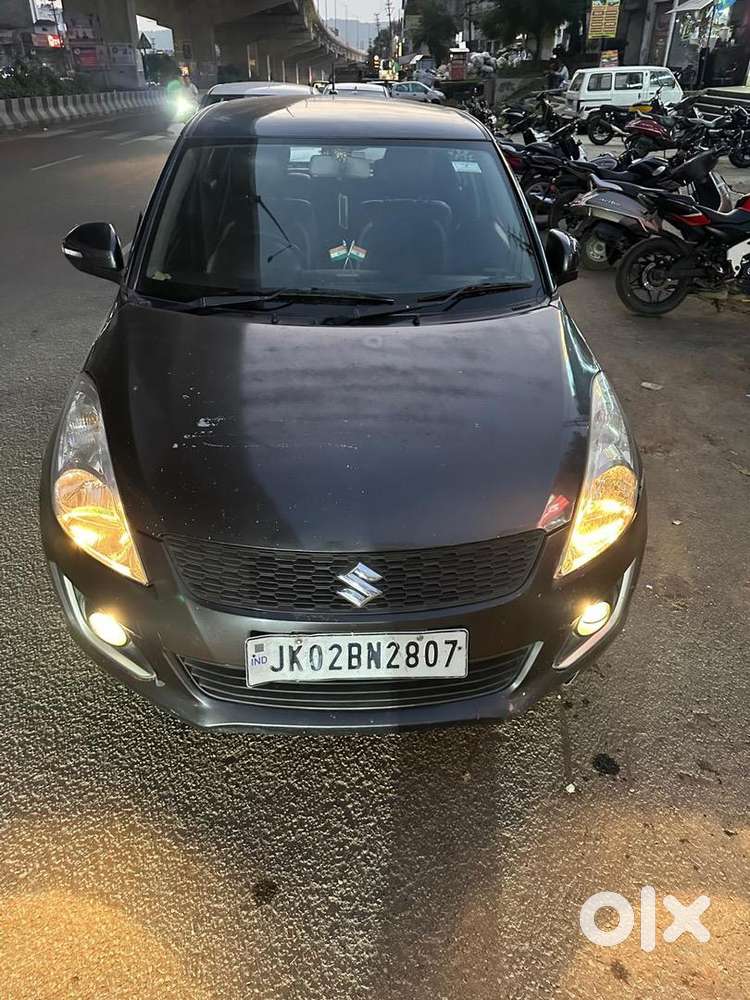 Maruti Suzuki Swift 2015 Petrol Well Maintained