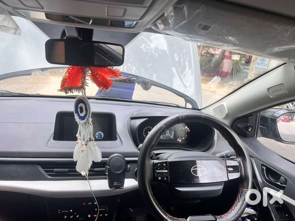 Tata Nexon Pure Petrol Mt (2024) Grey