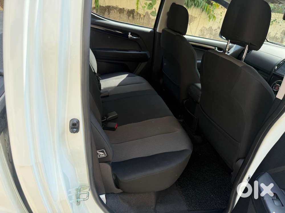Isuzu D-max V-cross 4x4, 2025, Diesel
