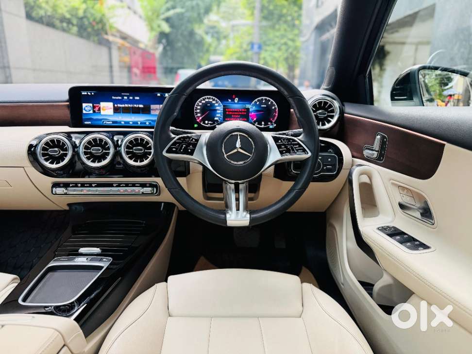Mercedes-benz A-class Limousine 1.3 A 200, 2023, Petrol