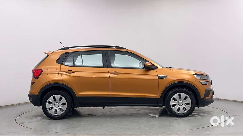 Skoda Kushaq Active 1.0 Tsi Mt, 2022, Petrol