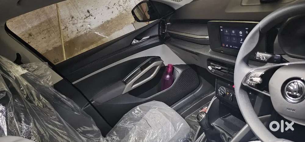 Skoda Kylaq Signature 2026  8.50 Lakhs