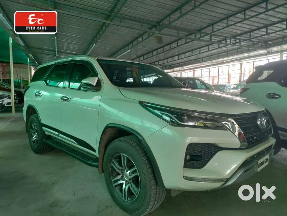 Toyota Fortuner Legender, 2021, Diesel