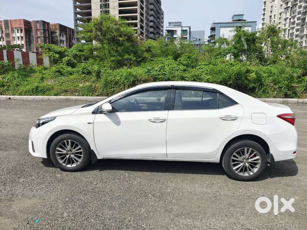 Toyota Corolla Altis 2015