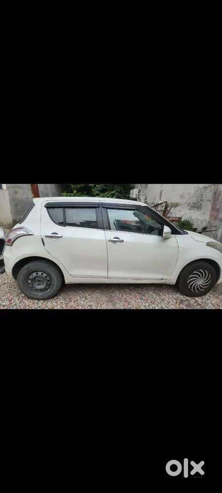 Maruti Suzuki Swift 2017 Diesel 132000 Km Driven