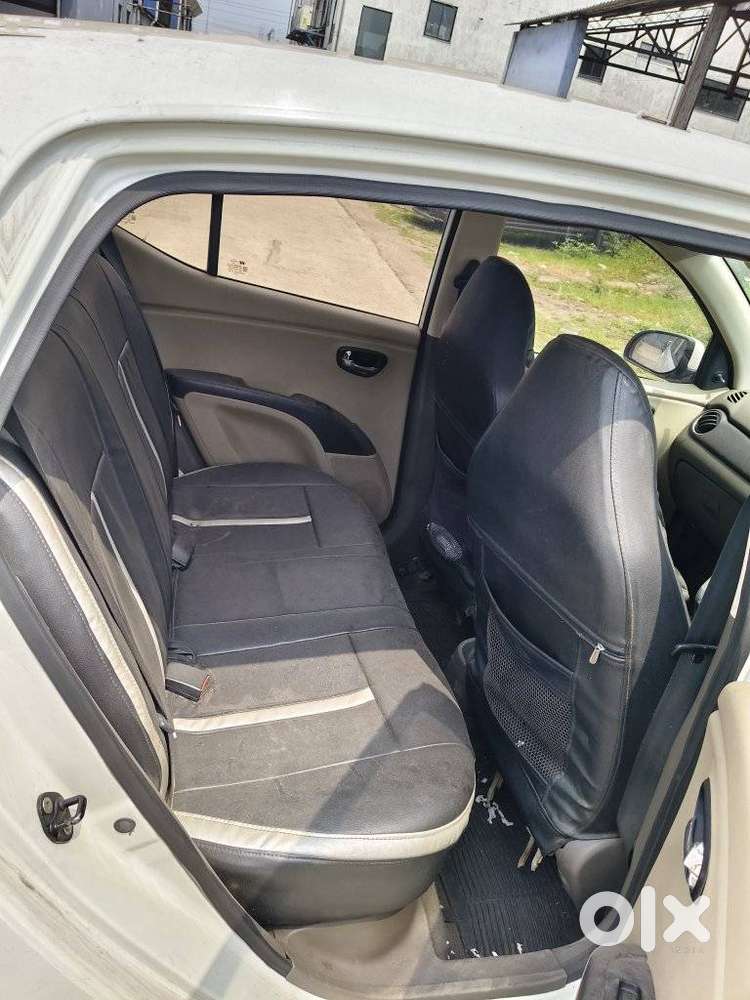 Hyundai I10 Sportz, 2014, Petrol