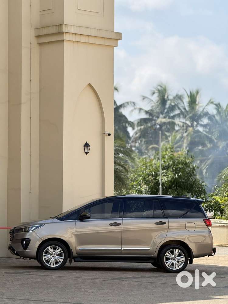 Toyota Innova Crysta 2.8 Zx At, 2017, Diesel