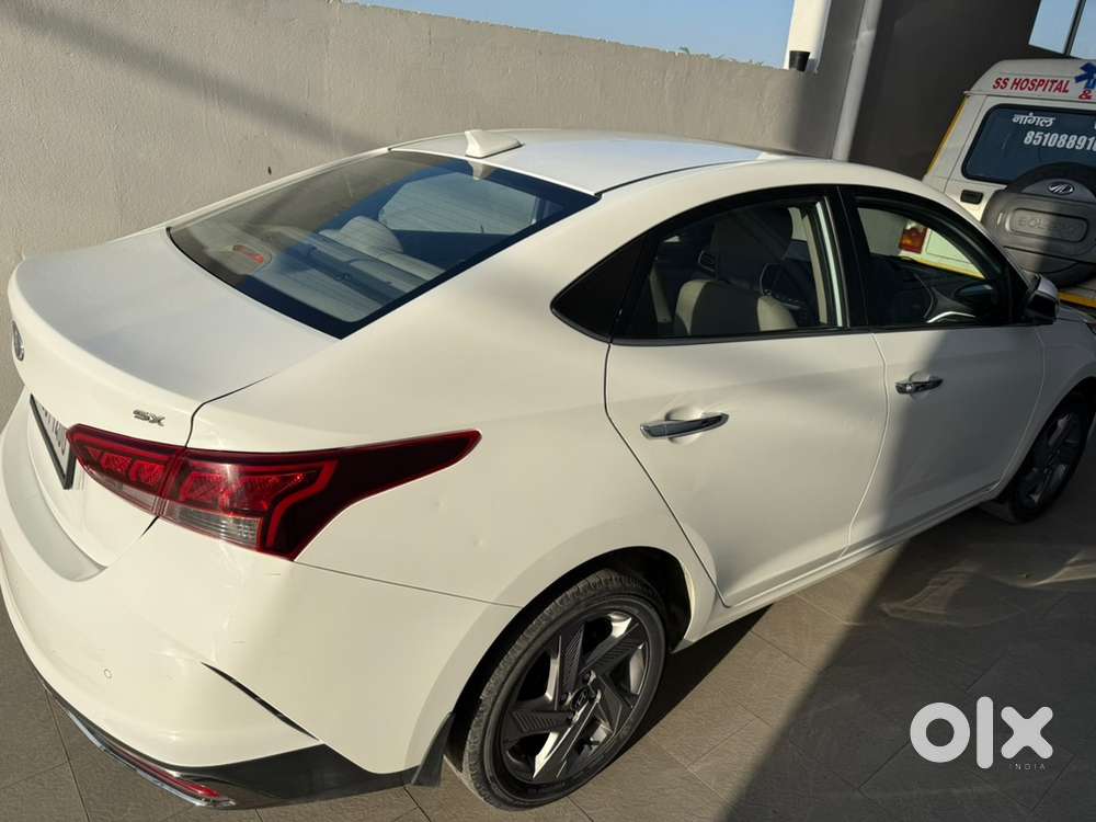 Hyundai Verna Petrol 2022