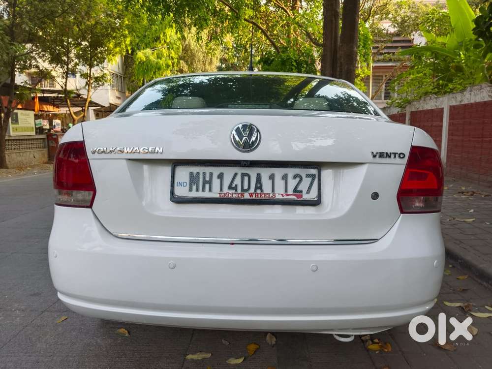 Volkswagen Vento 2010-2013 Petrol Highline, 2011, Petrol