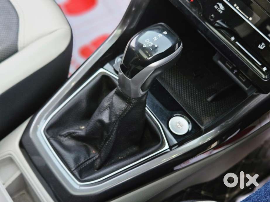 Volkswagen Taigun Topline 1.0 Tsi At (electric Seats), 2022, Petrol