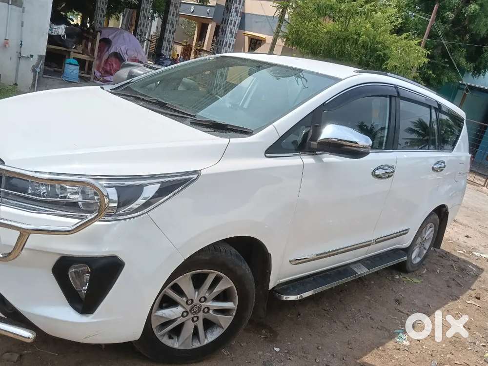 Toyota Innova Crysta 2017