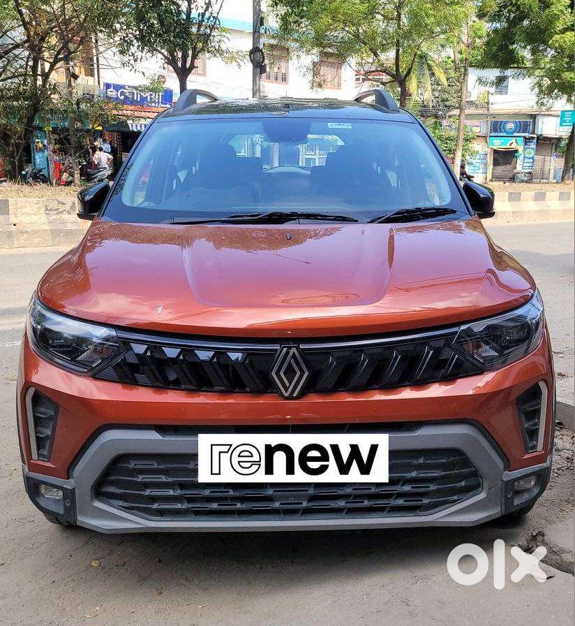 Renault Triber Rxz, 2025, Petrol
