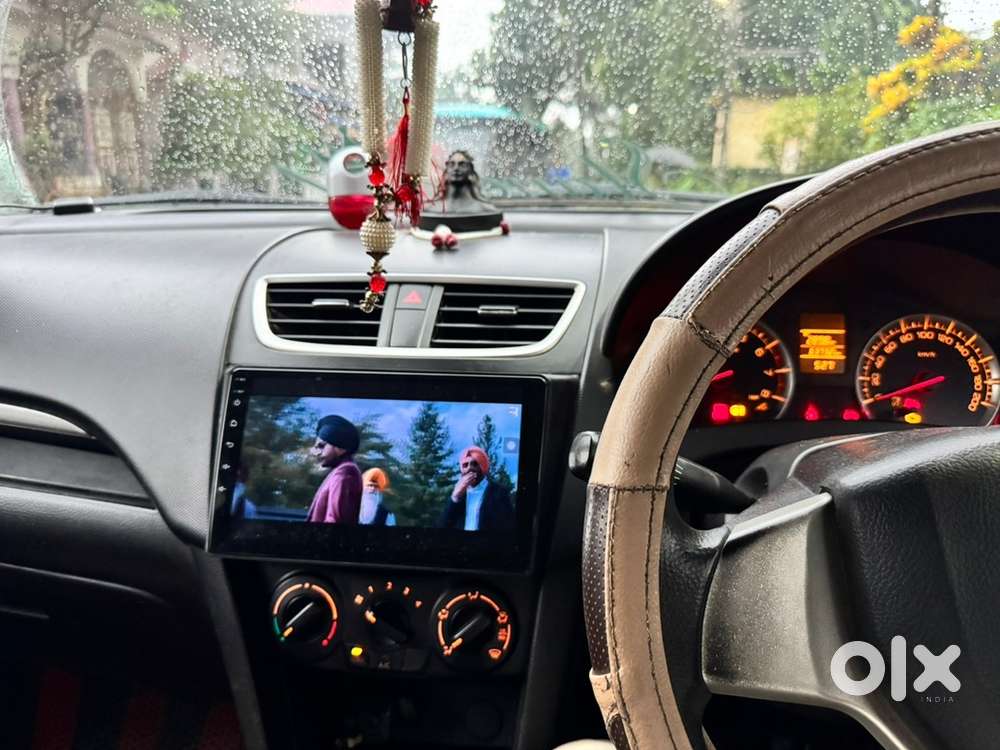 Maruti Suzuki Swift Vxi