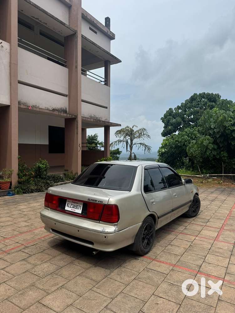 Maruti Suzuki Esteem 2004