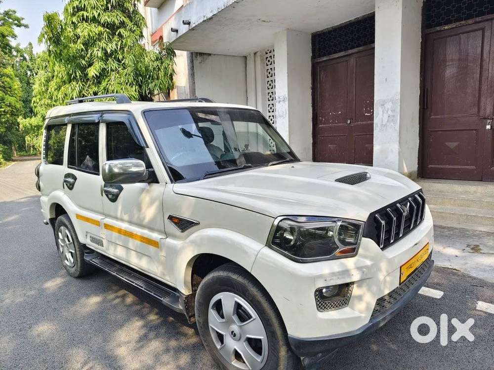 Mahindra Scorpio S6 Plus, 2016, Diesel