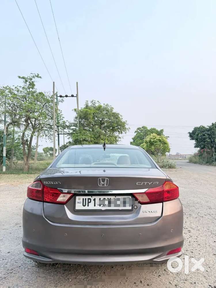 Honda City At 2015