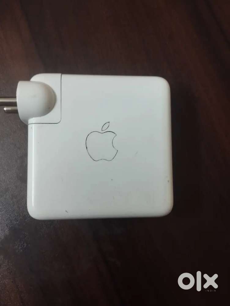 Apple 96 Watt usb c power adapter