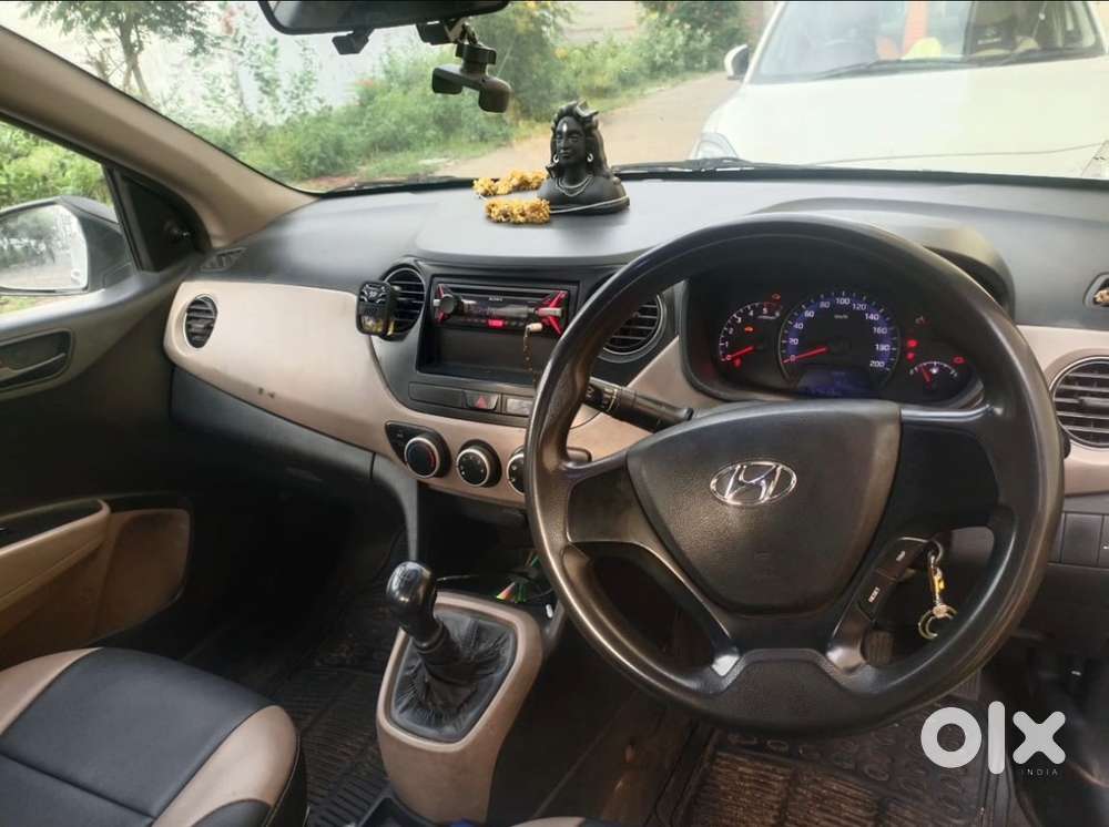 Hyundai Xcent Diesel , 30 Average