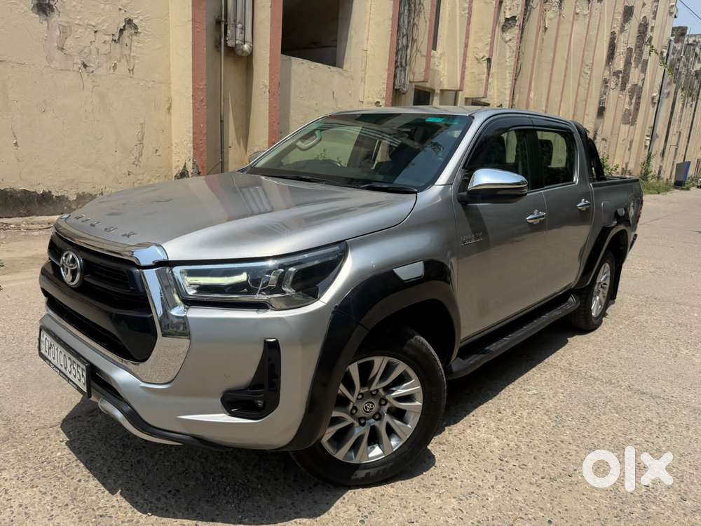 Toyota Hilux 2.8 High 4x4 Mt, 2023, Diesel