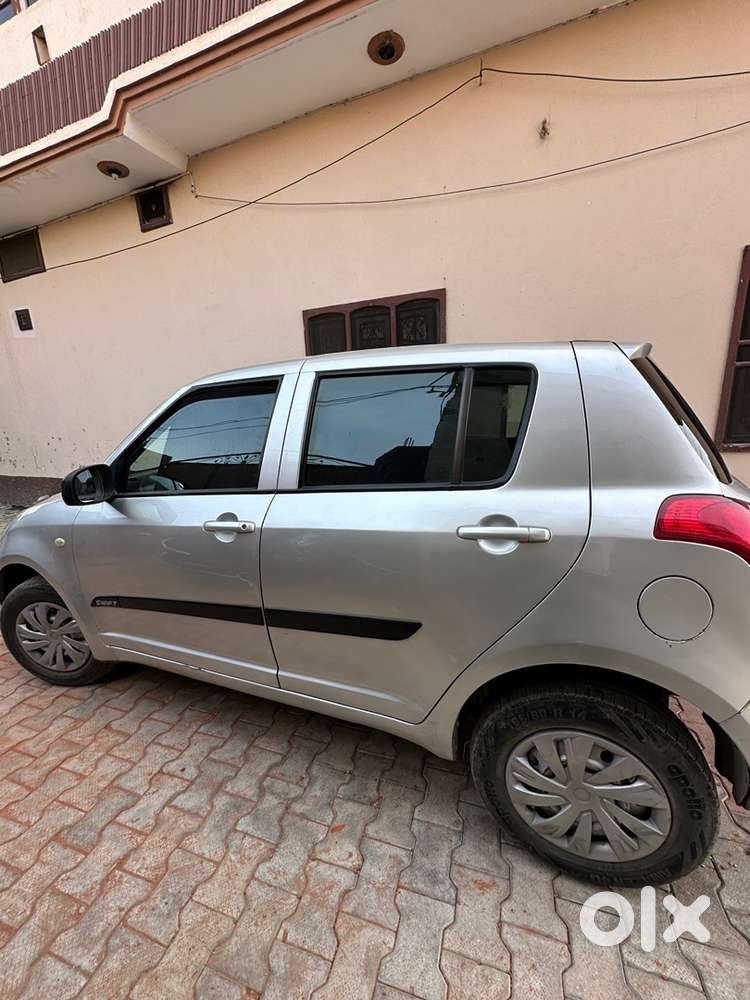 Maruti Suzuki Swift 2011 Petrol Manual
