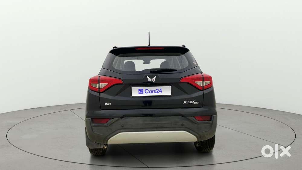 Mahindra Xuv300 W8 Diesel, 2023, Diesel