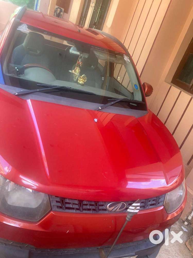 Mahindra Kuv 100 4+ G80 6s 2017 Petrol Good Condition