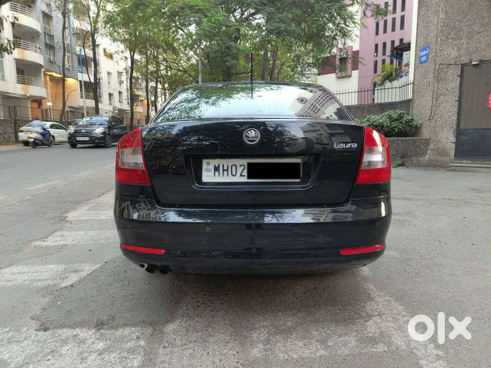 Skoda Laura 1.8 Tsi Ambiente, 2011, Petrol