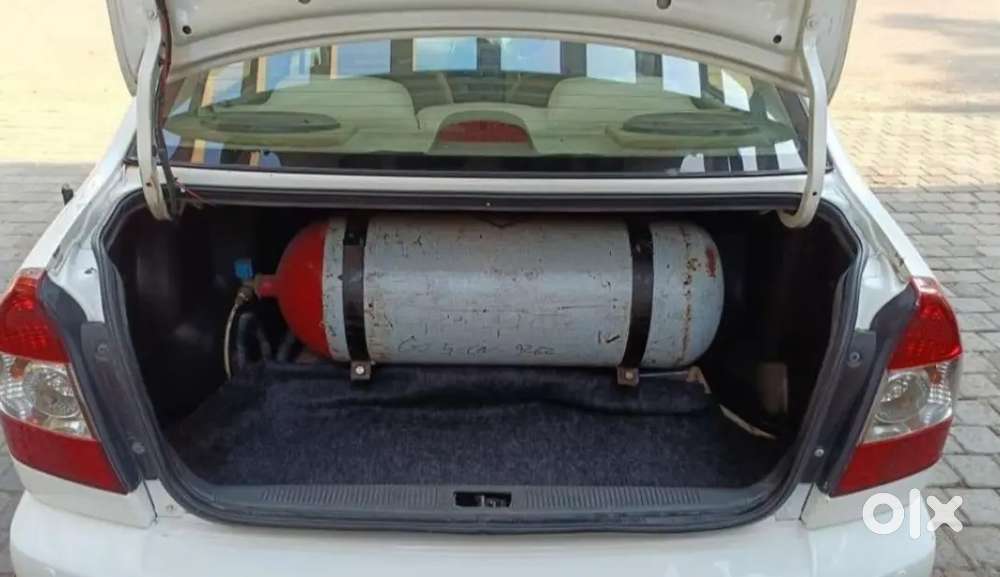 Hyundai Accent 2014 Cng & Hybrids 64000 Km Driven