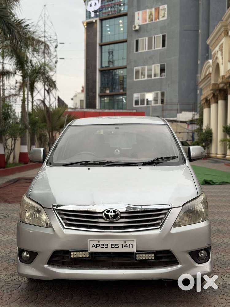 Toyota Innova 2.5 V 7 Str, 2012, Diesel