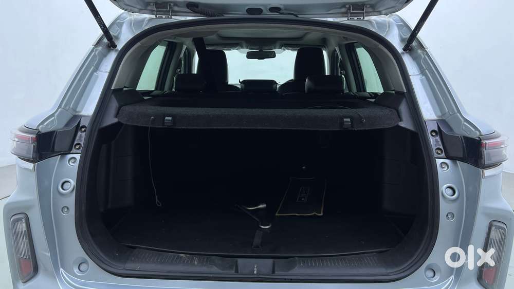 Maruti Suzuki Grand Vitara 1.5 Alpha Smart Hybrid Allgrip, 2022, Pet..