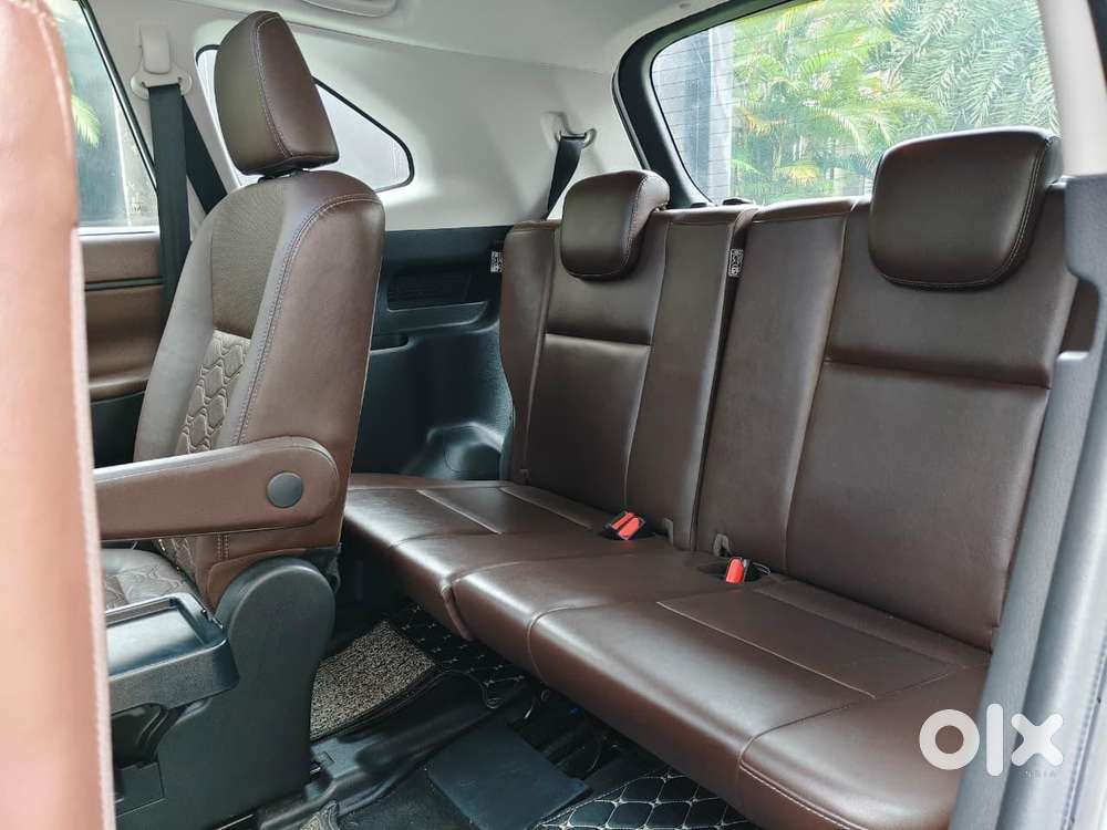 Toyota Innova Hycross 2.0 Zx Hybrid 7 Str, 2023, Petrol