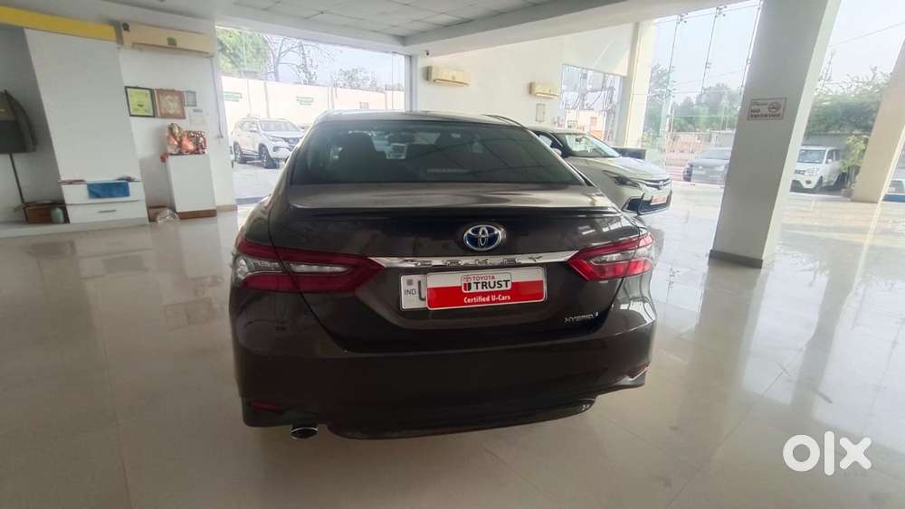 Toyota Camry Hybrid, 2023, Cng & Hybrids