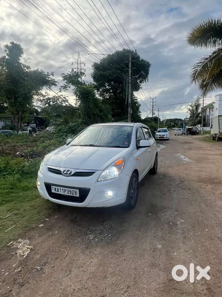 Hyundai I20 2011 Petrol Well Maintained