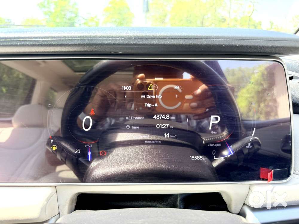 Mahindra Xuv700 2.2 Ax 7 Diesel At Str, 2022, Diesel