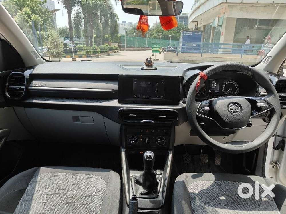 Skoda Kylaq Signature, 2026, Petrol